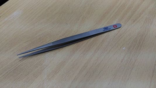 Tweezer Unlock Titanium
16 cm x 0.7 cm x 0.5 cm